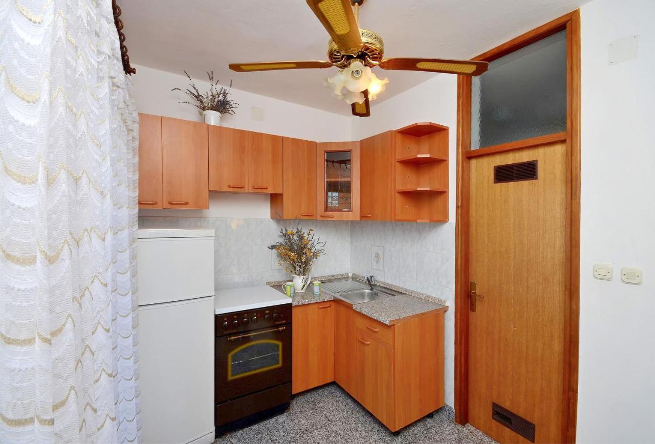 Apartments Miljenka Vodice Eksteriør bilde